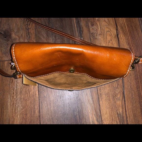 (SOLD) Patricia Nash Bettina Tan Crossbody NWT - Picture 4 of 7